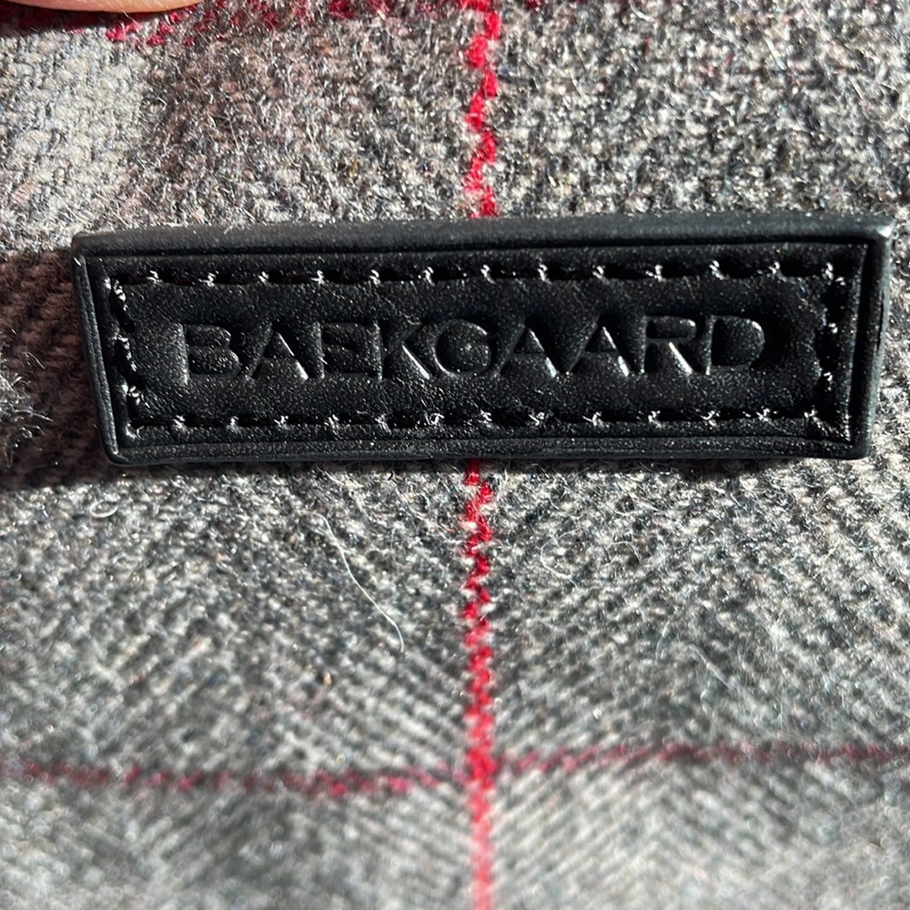 Excellent Condition Backpack Plaid - image 3